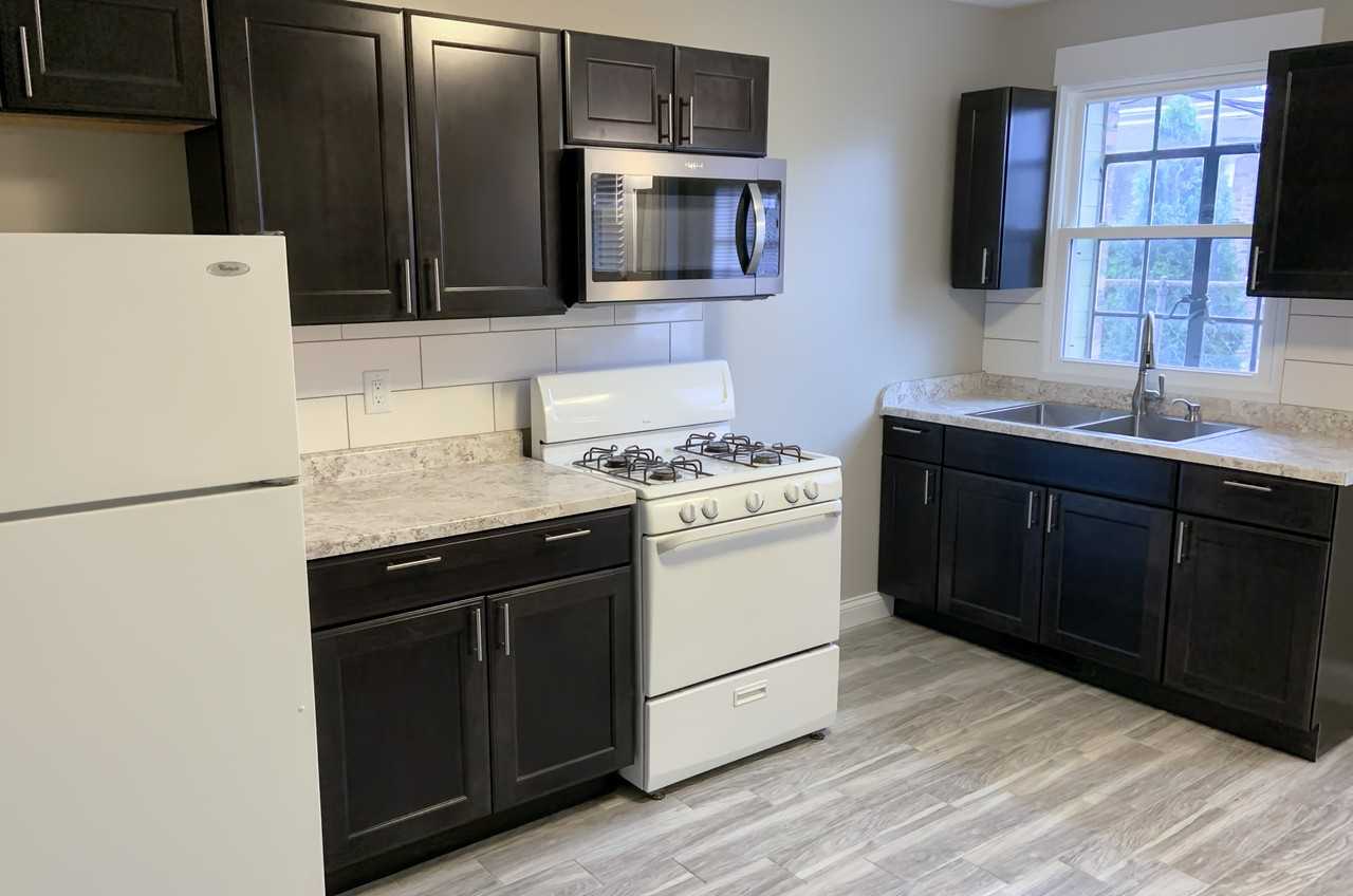 106 W 5th St #2 - Photo 7 of 10