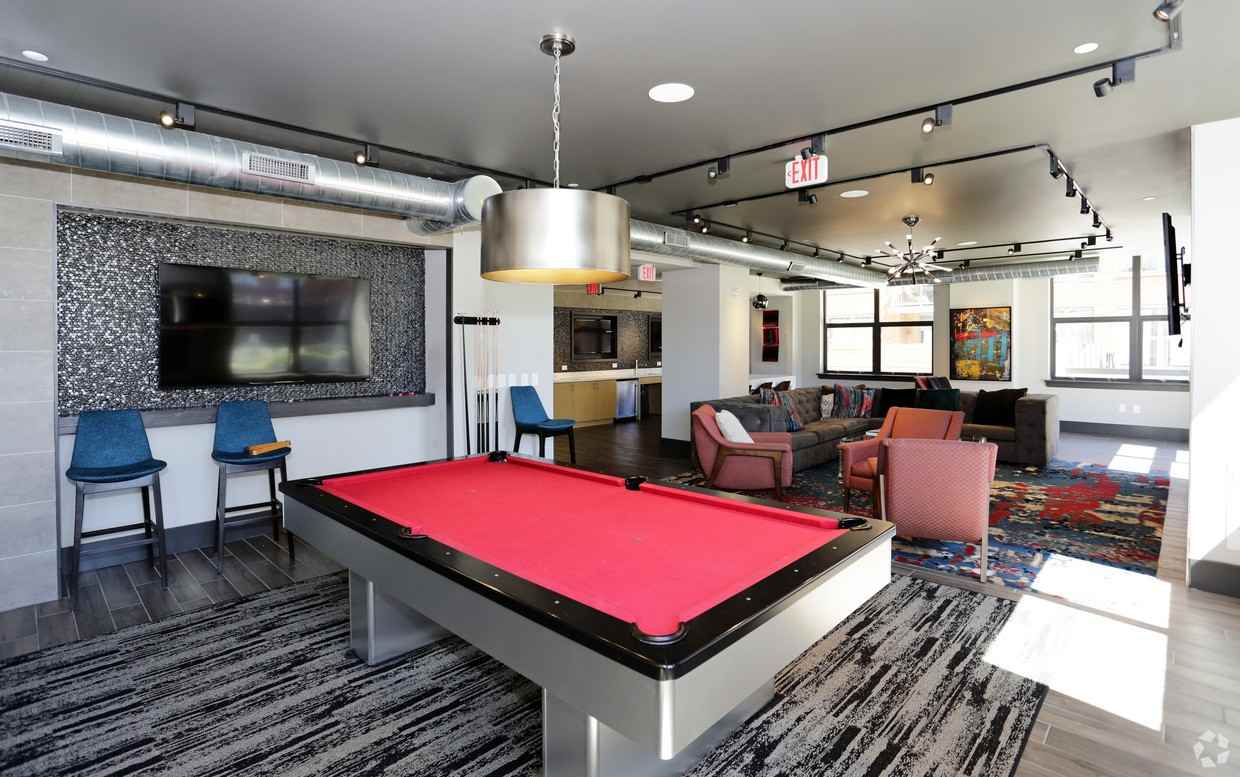 305 Coles Street #3-2 - Photo 2 of 20