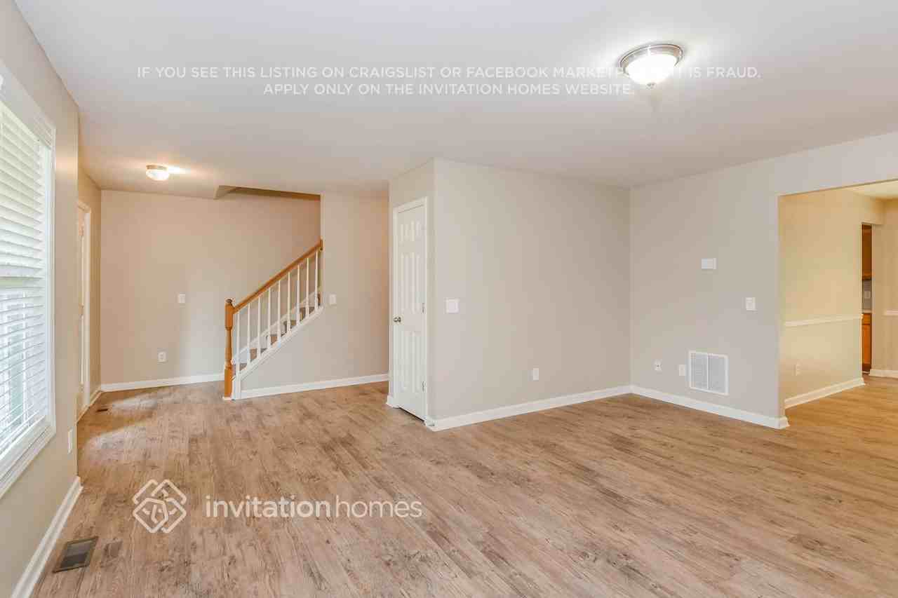 9365 Brooke Cove Ct - Photo 6 of 19