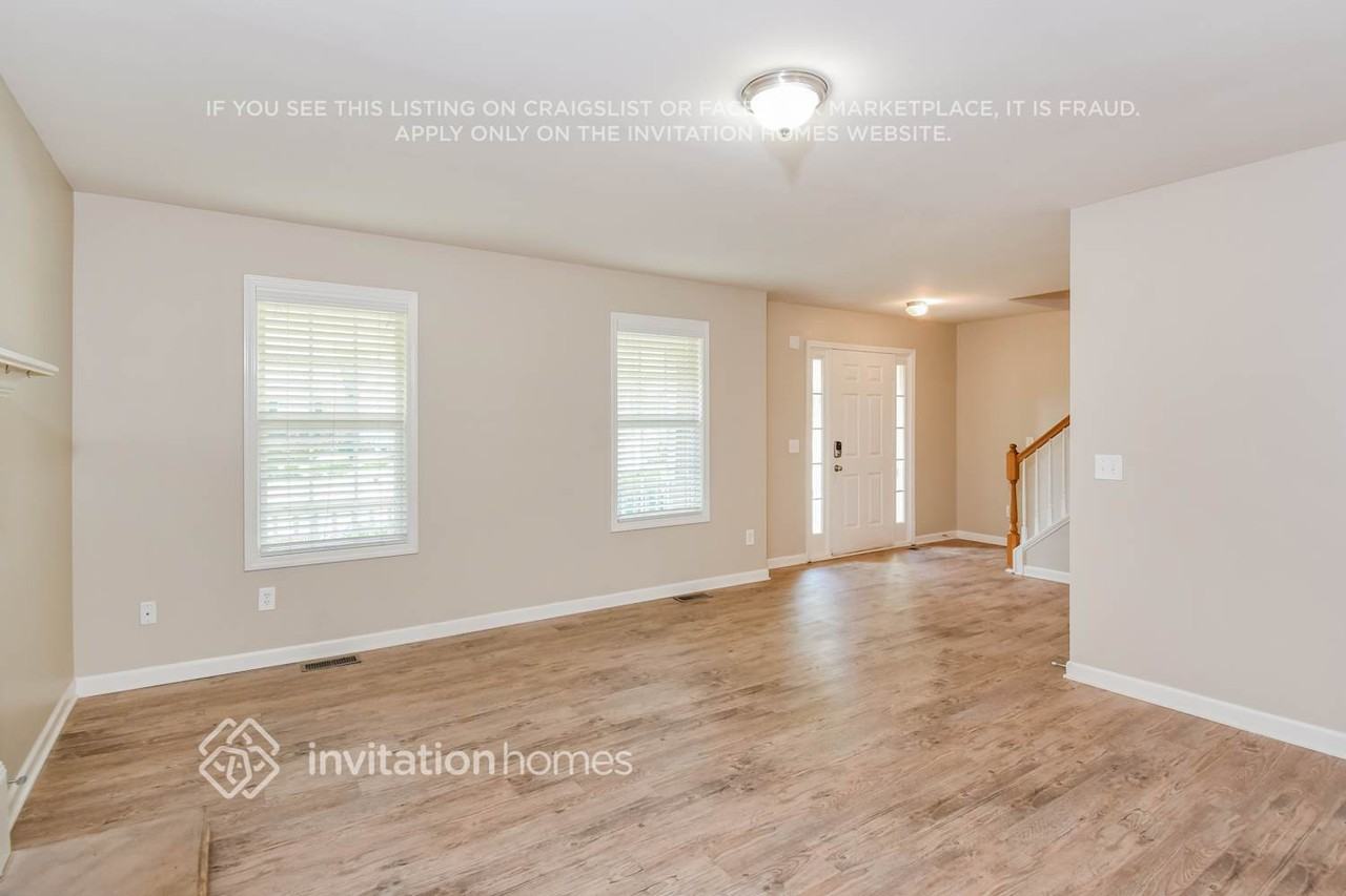 9365 Brooke Cove Ct - Photo 7 of 19
