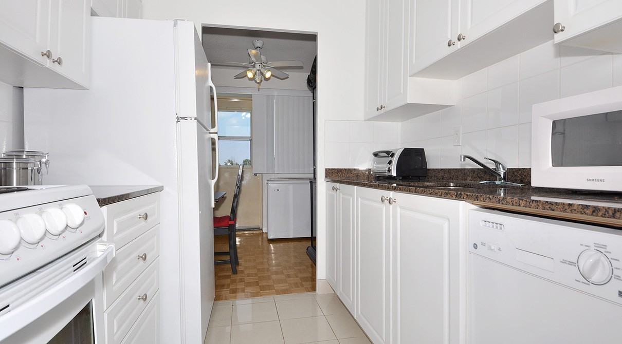 Central Park Place (B) - Photo 3 of 7