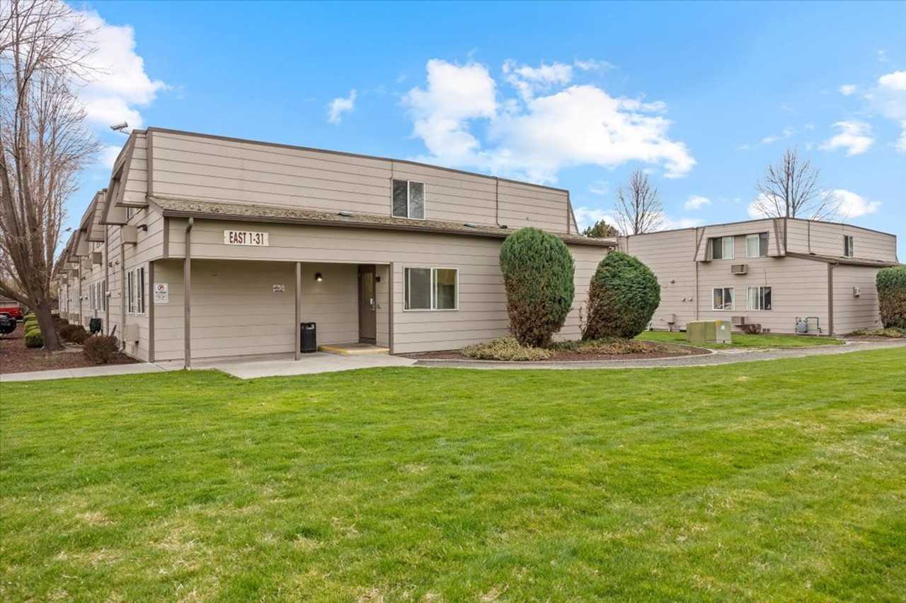 Studios on Rose - Photo 2 of 4