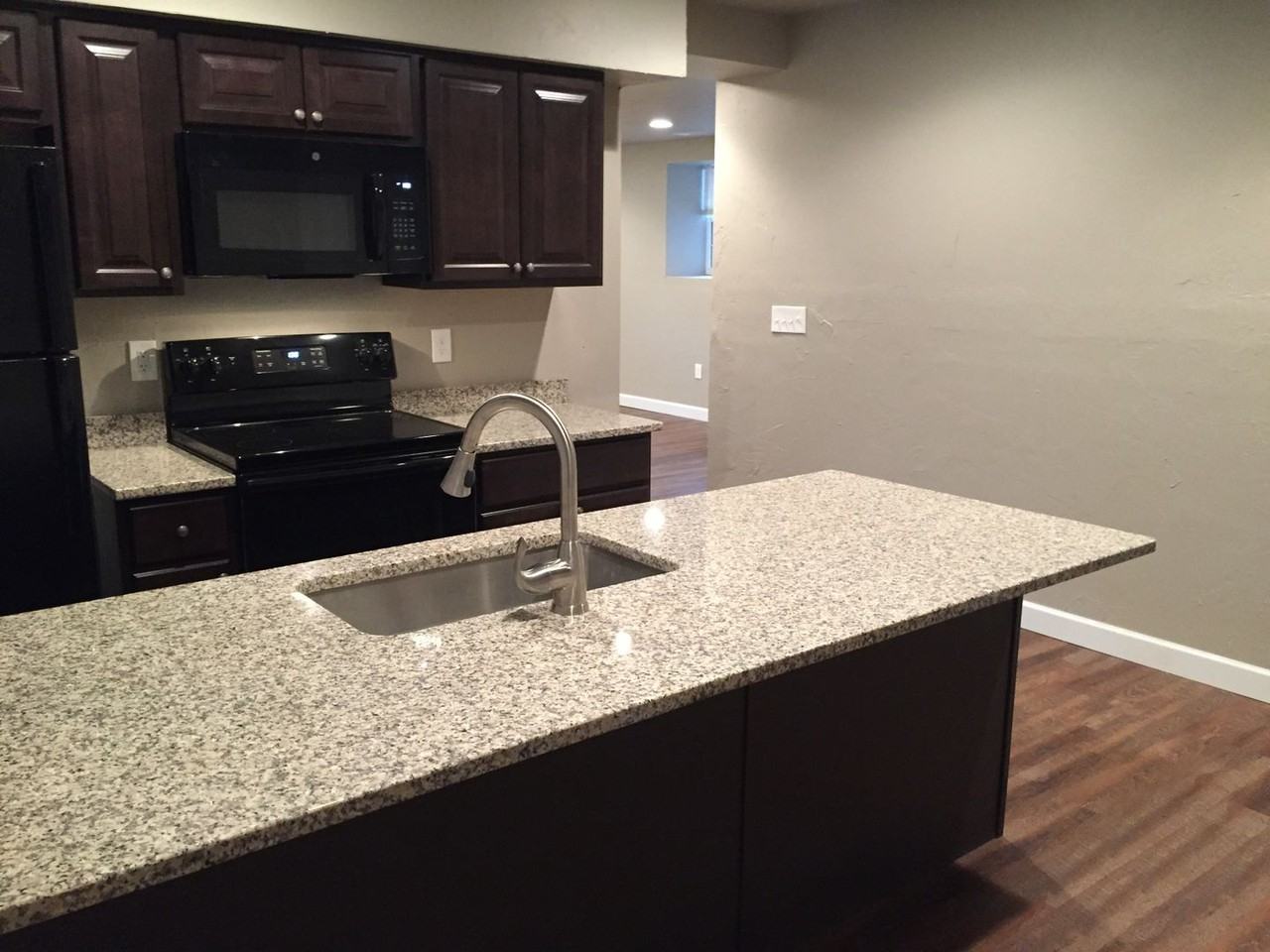 450 Madison Ave - Photo 3 of 50