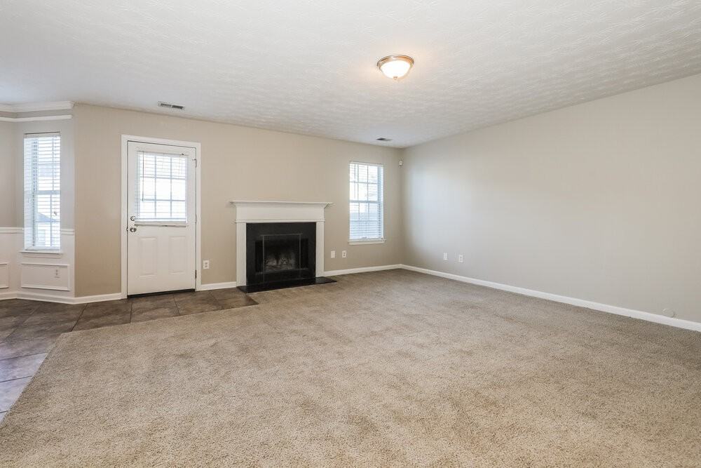 2432 Wood Bend Ln - Photo 4 of 17