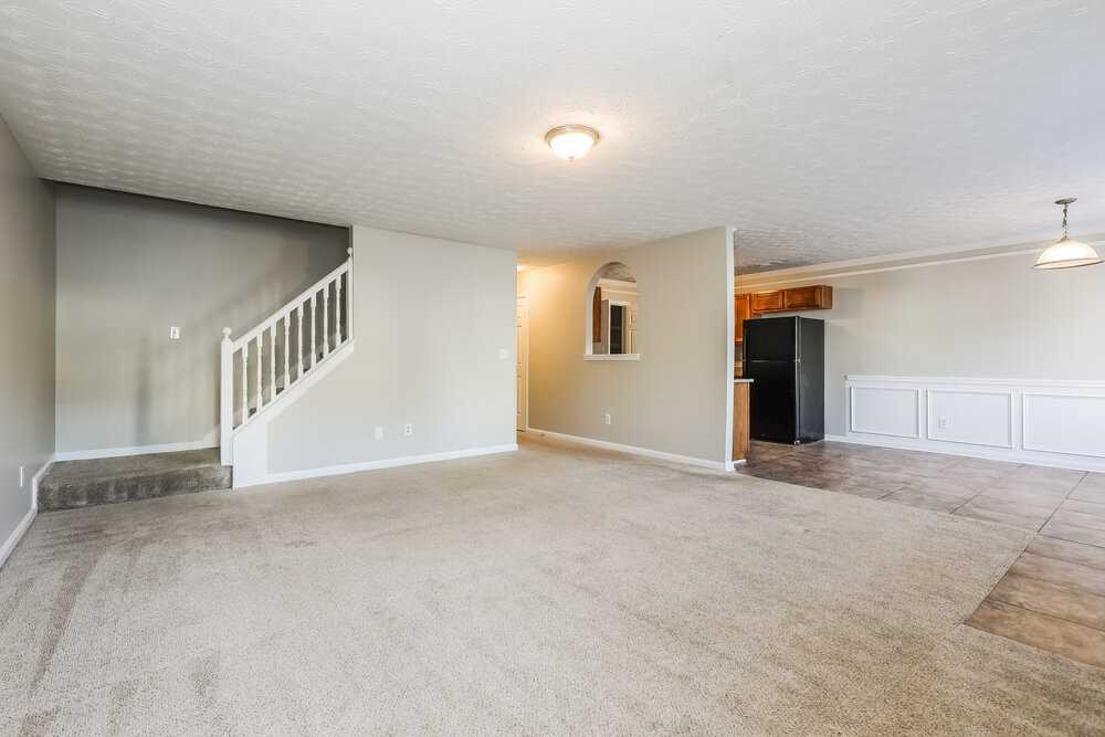 2432 Wood Bend Ln - Photo 5 of 17