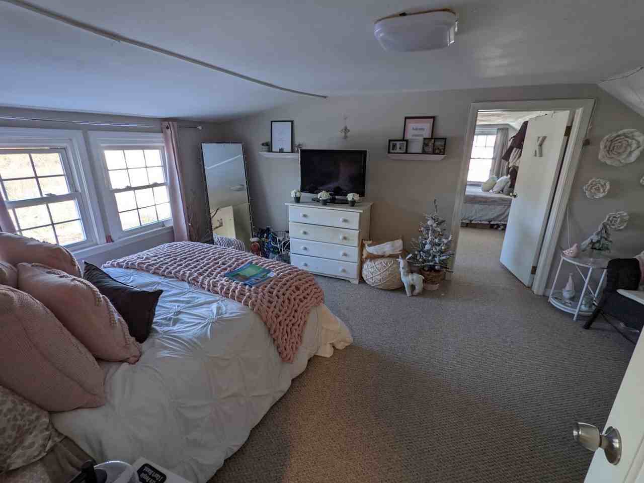 90 Gardens Dr - Photo 7 of 14