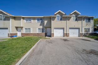 558 N Redwood Rd #2-2 - Photo 1 of 1