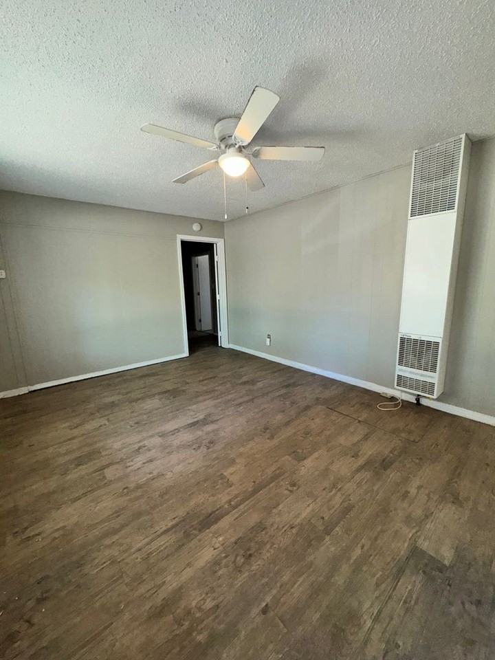 3222 1st Pl - Photo 4 of 11