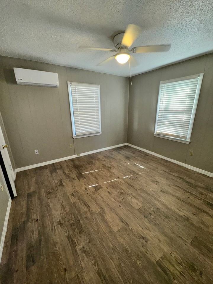 3222 1st Pl - Photo 7 of 11