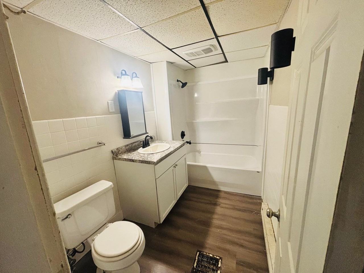 717 5th Ave S - Photo 4 of 14