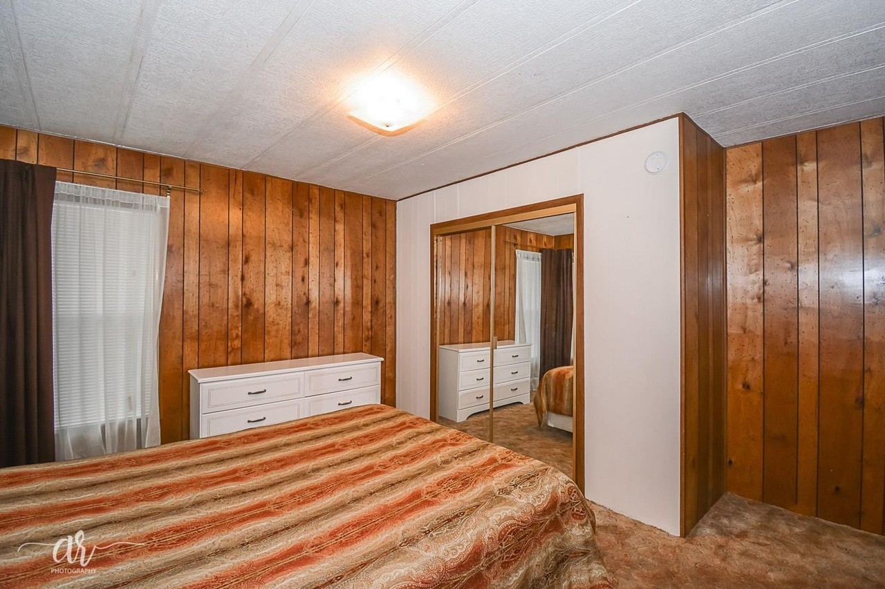 302 Western Hills Dr - Photo 6 of 10