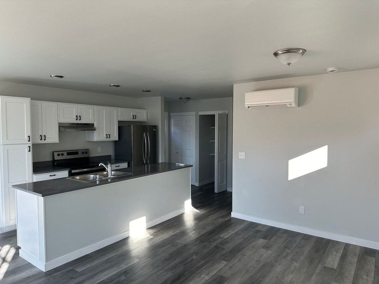 616 Puget A Sedro Woolley - Photo 4 of 11