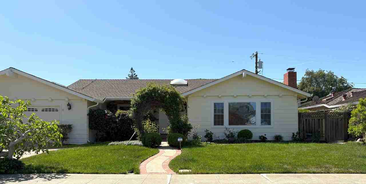 1205 Awalt Dr - Photo 2 of 46