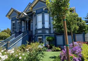 featured image of 1005 3rd St