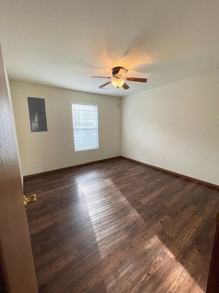 73 Montee Ln - Photo 4 of 7