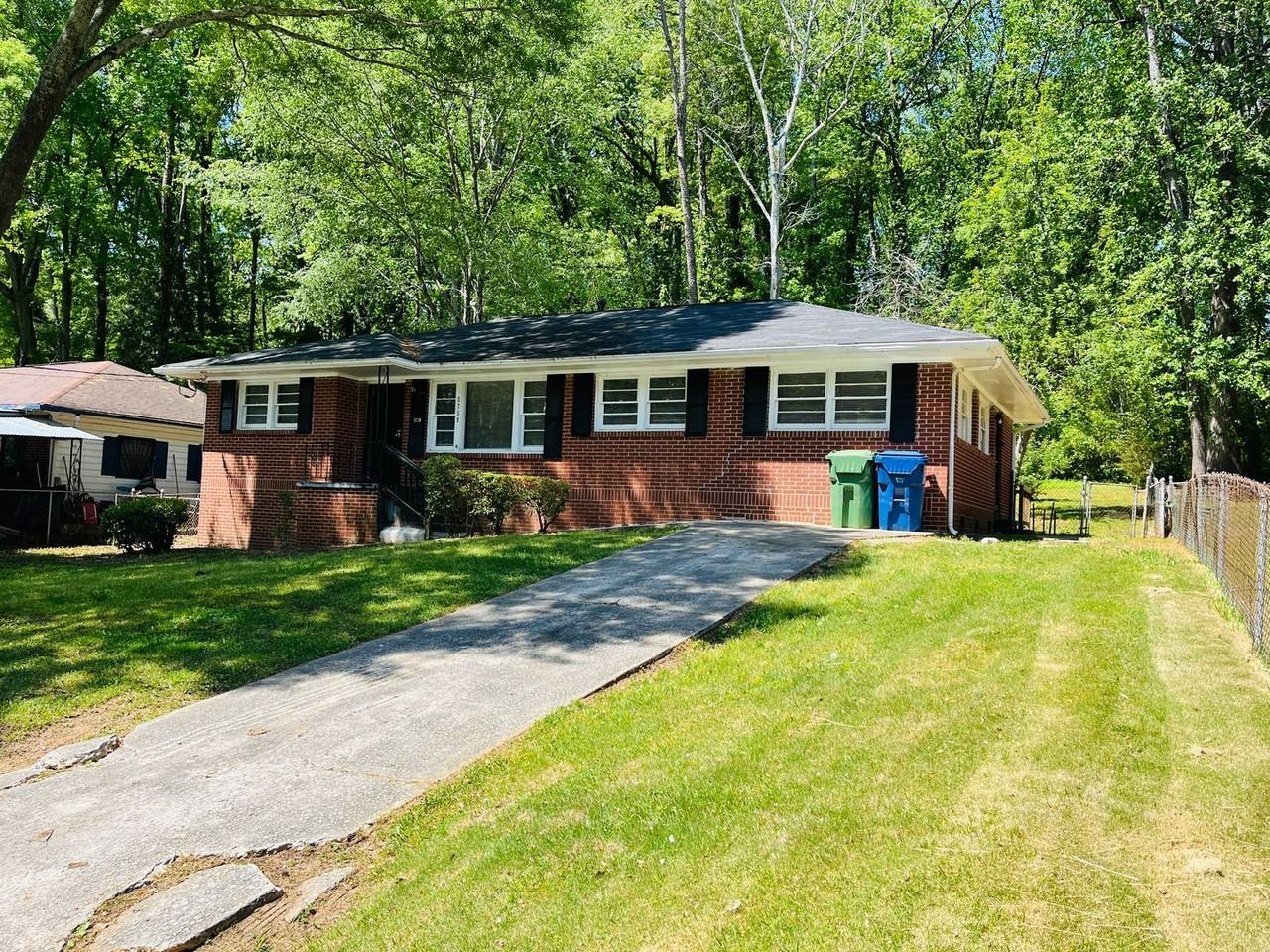 2759 Altaview Dr Se - Photo 2 of 28