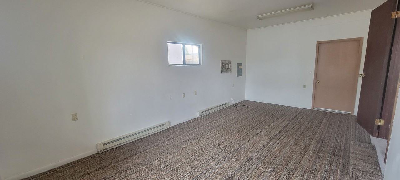 201 Sunnyside St - Photo 3 of 9