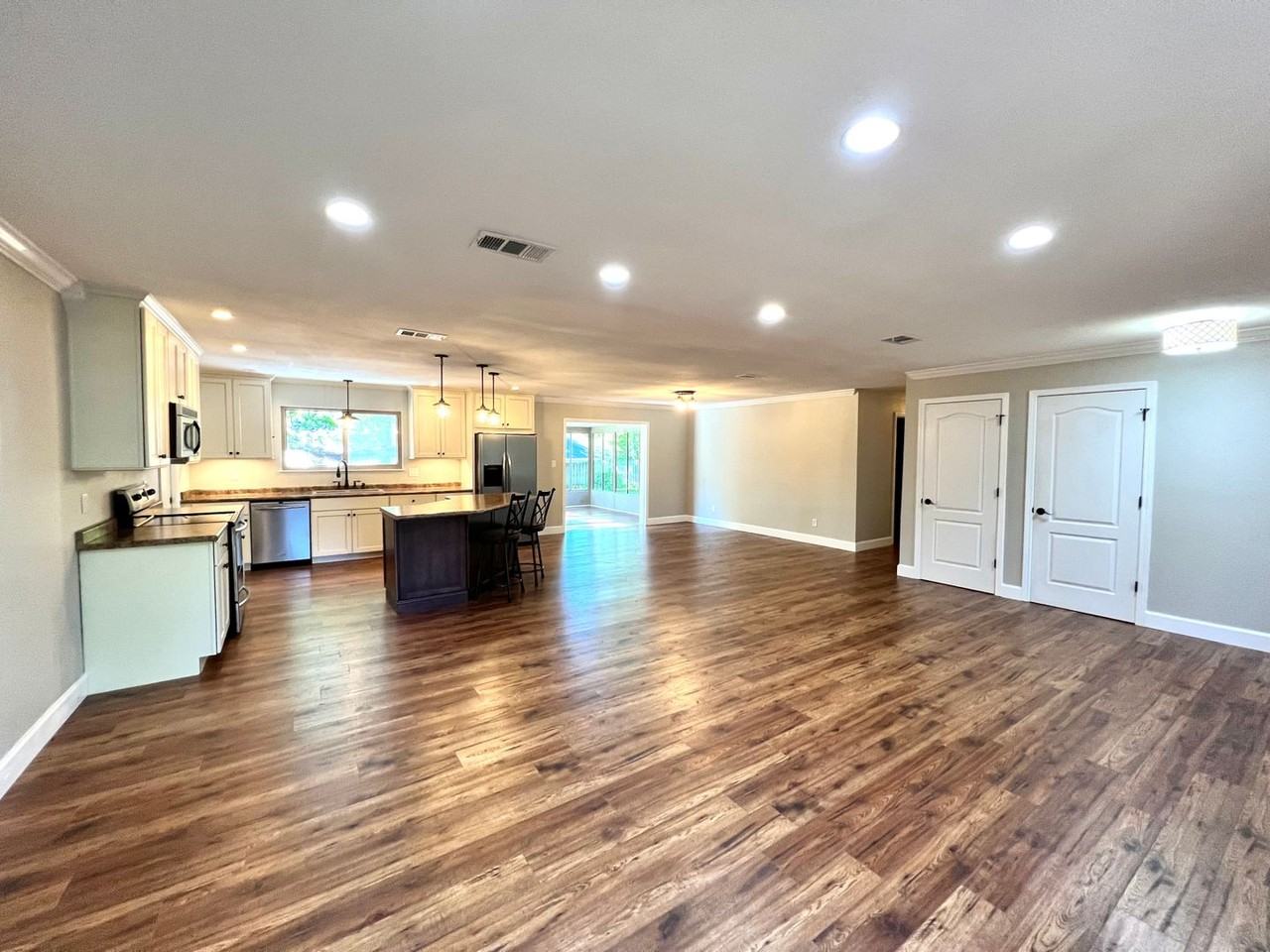 72 E Kathy Ln - Photo 6 of 40