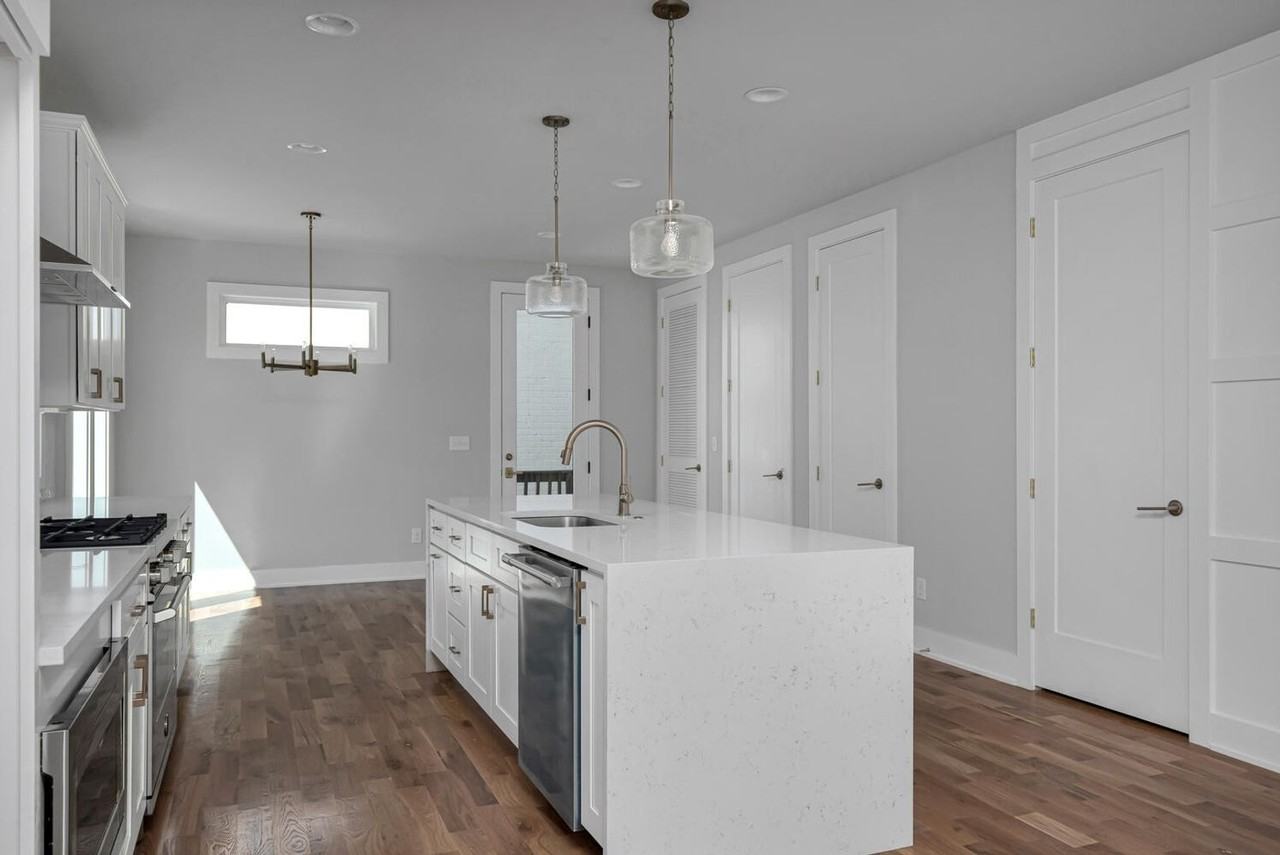 1936 Britt Pl - Photo 5 of 27