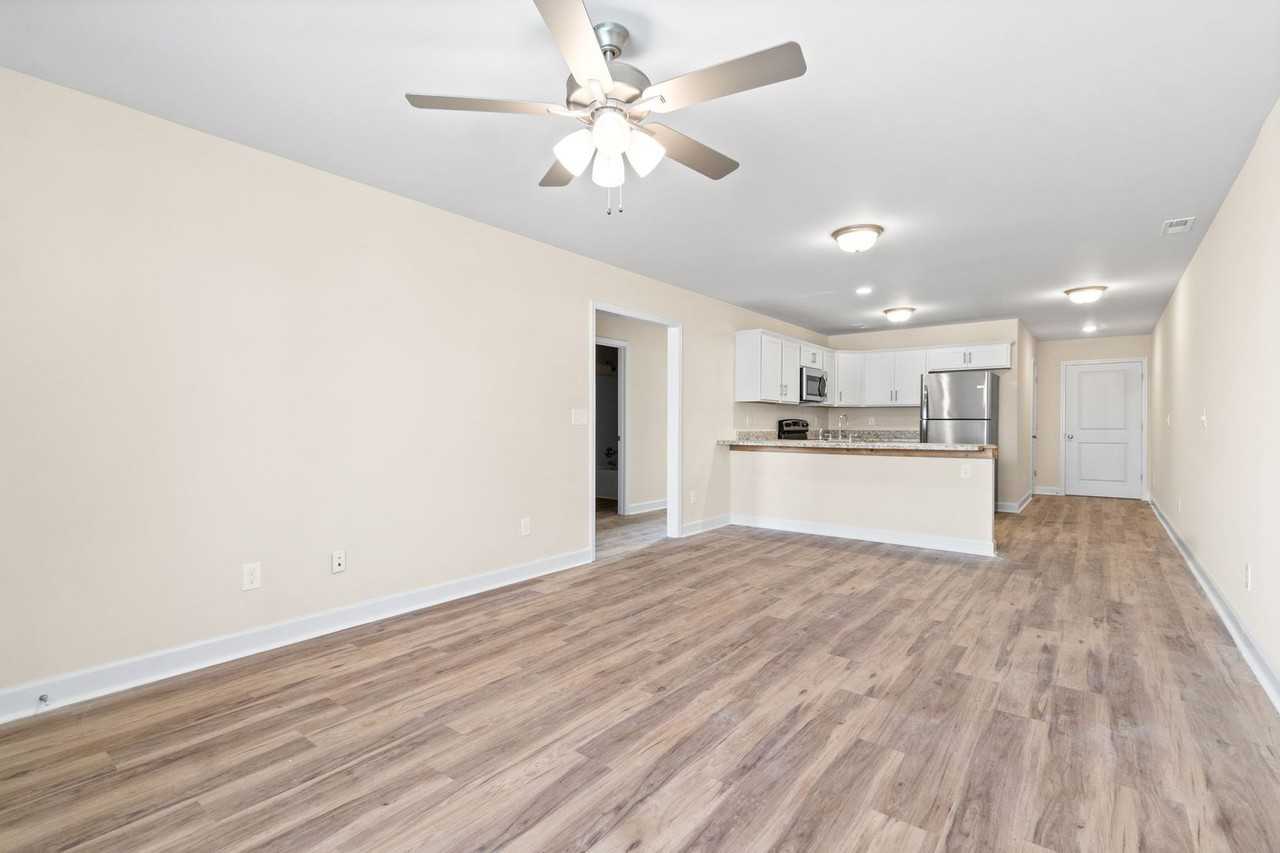 9540 Russellville Rd #D - Photo 6 of 21