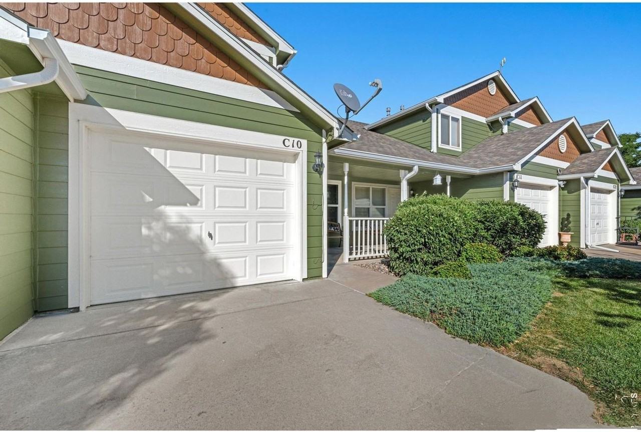 802 802 Waterglen C10 - Photo 2 of 39