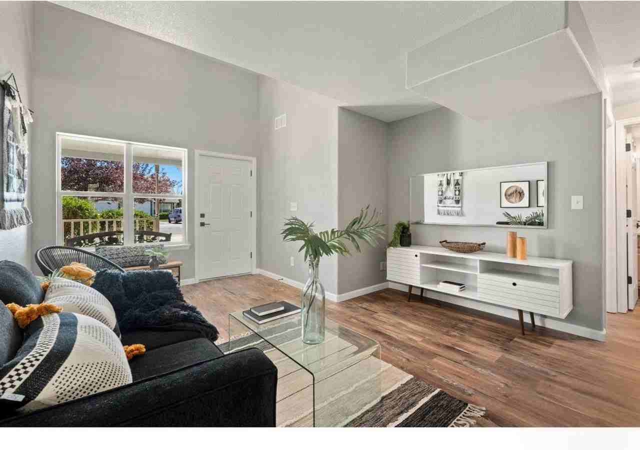 802 802 Waterglen C10 - Photo 6 of 39