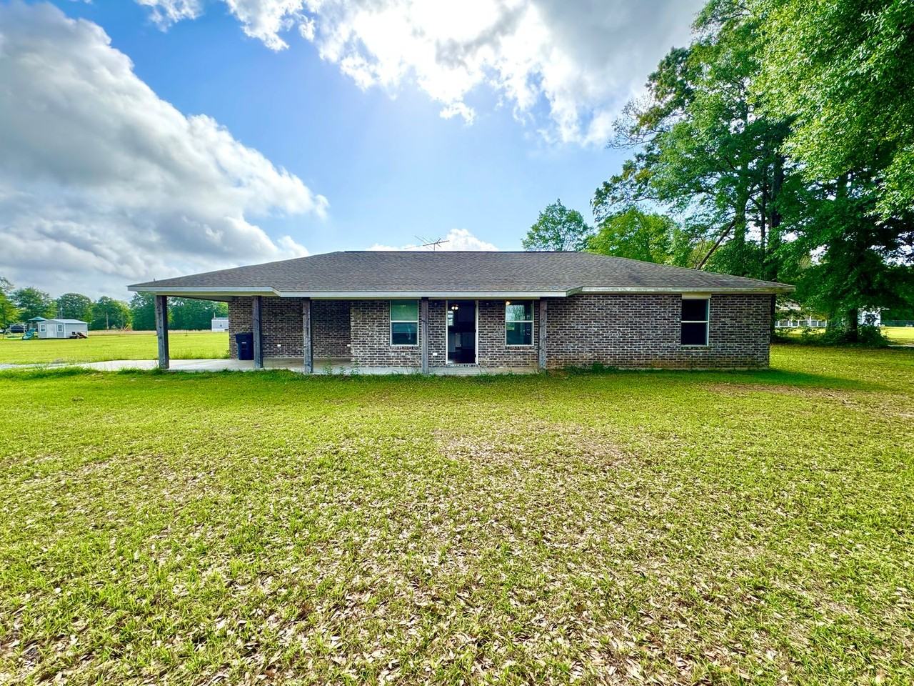 1190 Carnes Rd - Photo 2 of 40