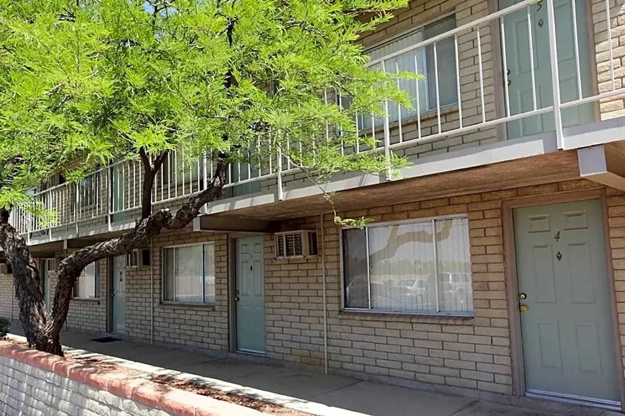 13 E Limberlost Dr - Photo 6 of 19