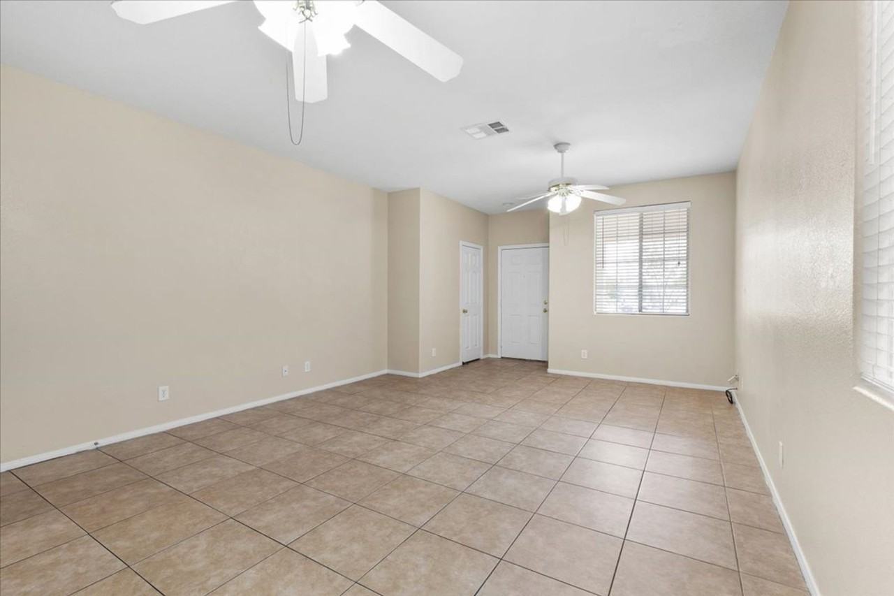 7569 Garden Village Ln - Photo 5 of 25