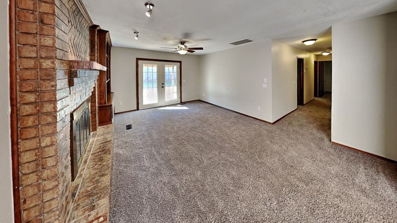 3713 Windscape Ct - Photo 5 of 16