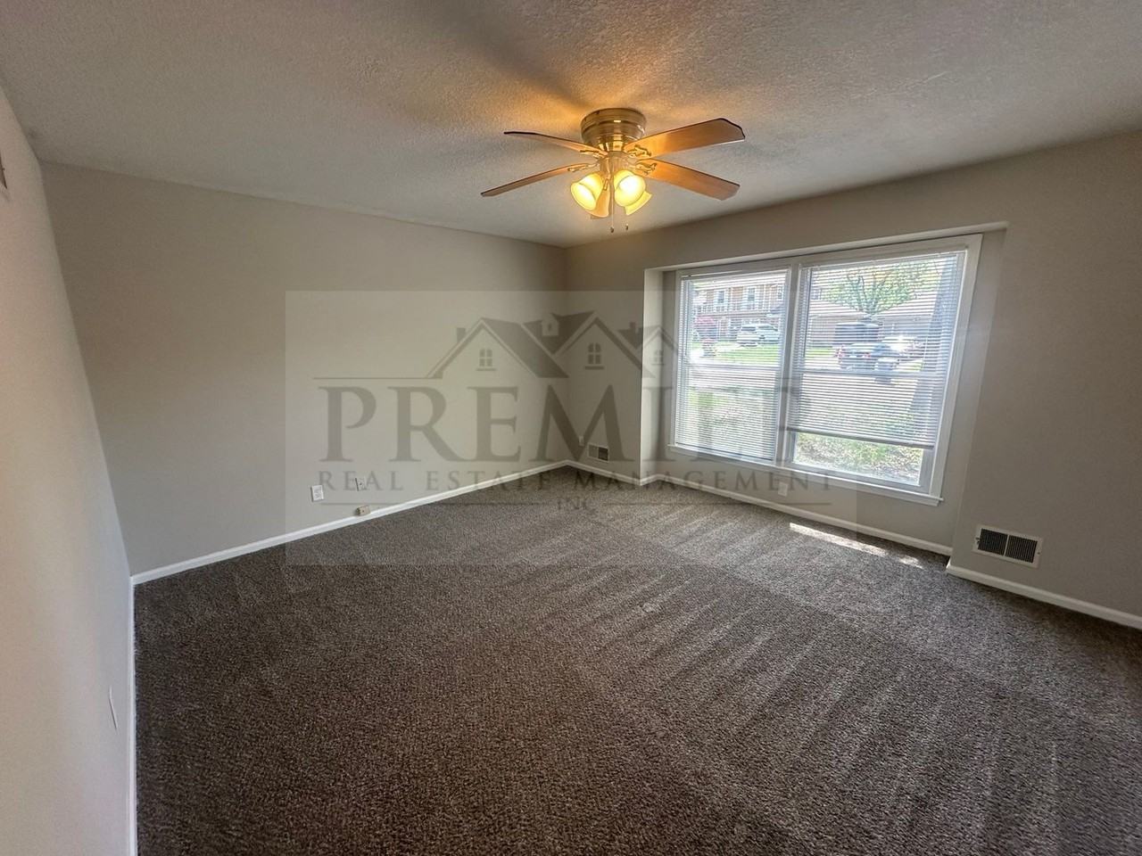 8300 E 104th Ter - Photo 5 of 21