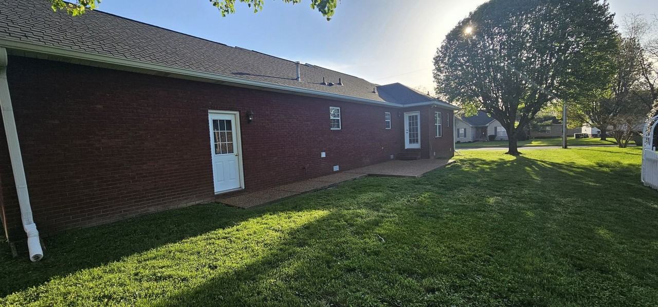 1120 Gray Bill Dr - Photo 3 of 17