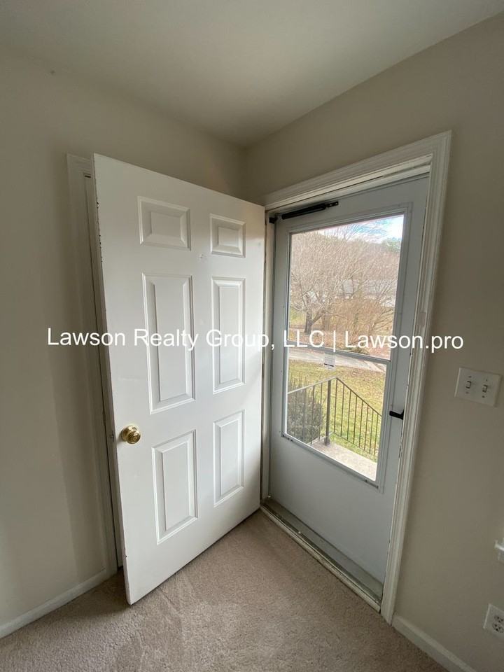 4656 Trevino Cir Ne - Photo 2 of 32