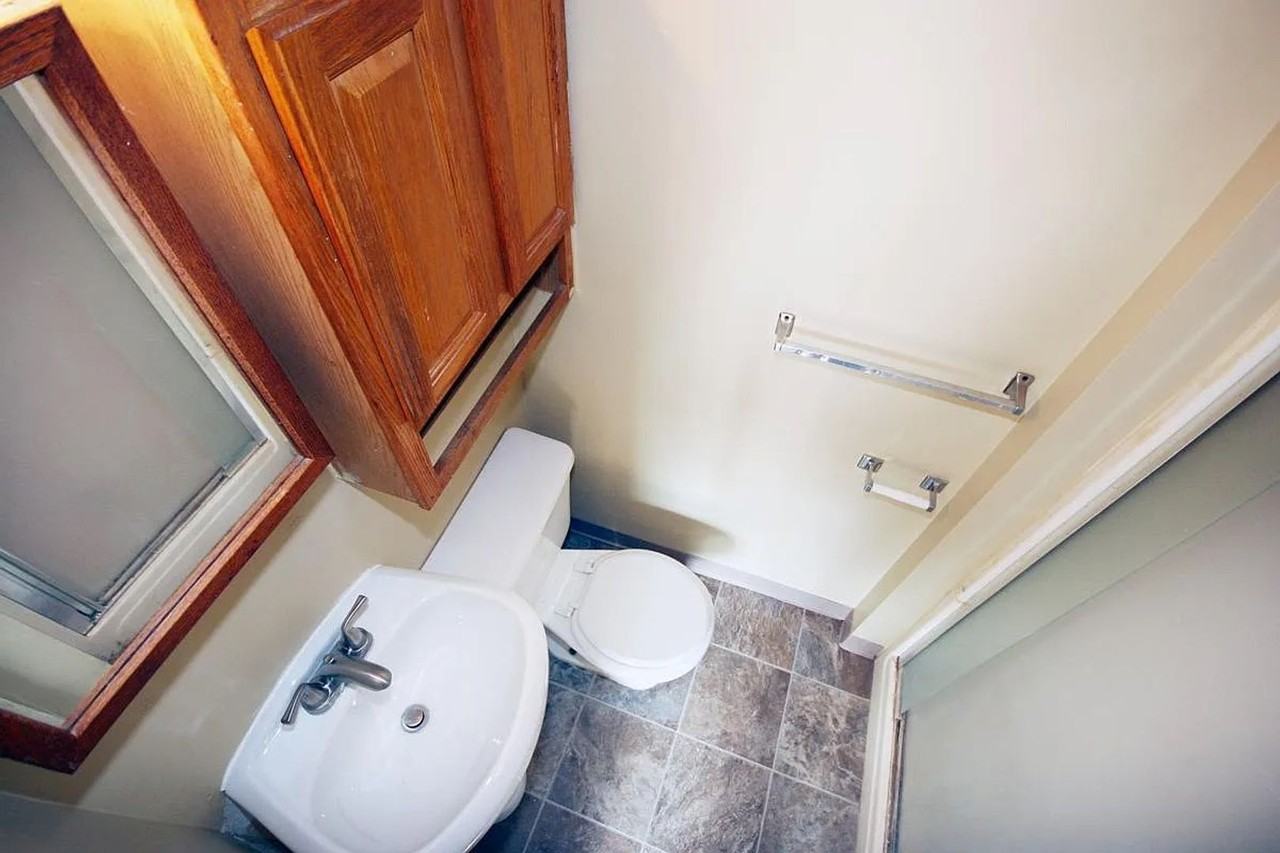 1727 Reaney Avenue - Photo 3 of 12