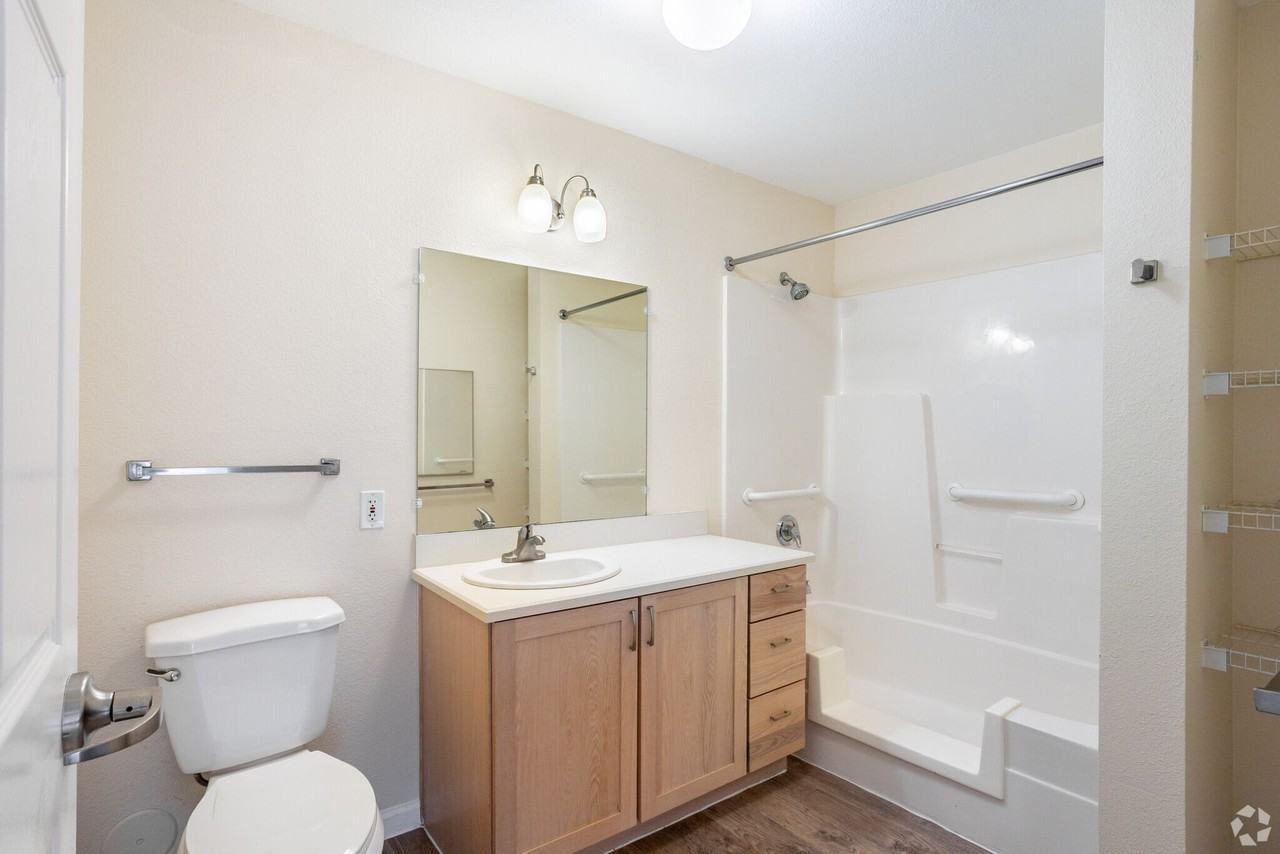 Concordia on the Lake - Photo 3 of 17