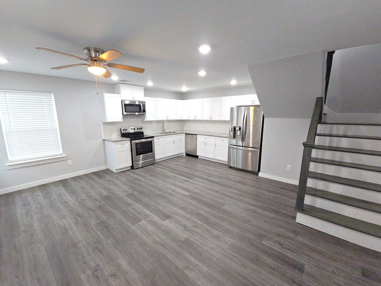 4626 Shreveport Blvd #A - Photo 6 of 23