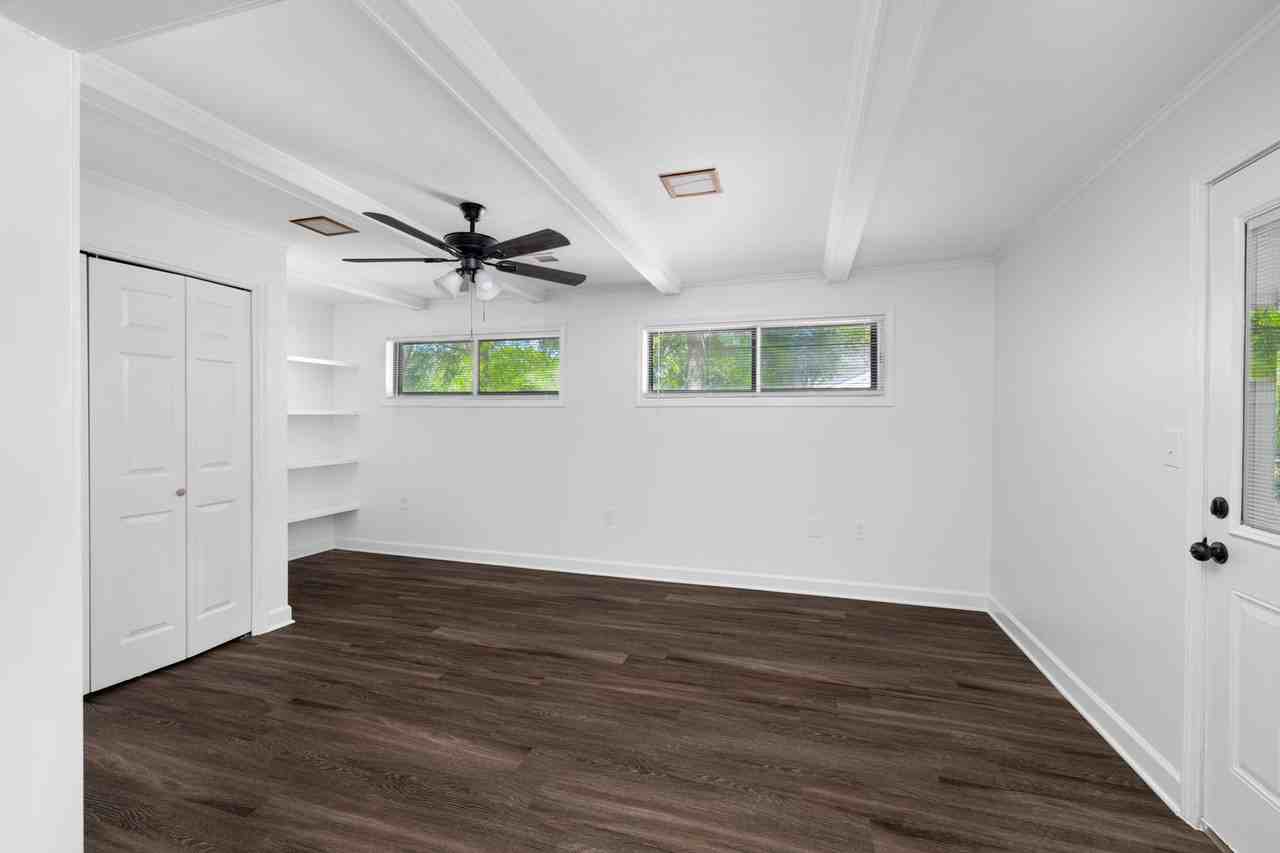 8228 Brooksville Cv - Photo 6 of 17
