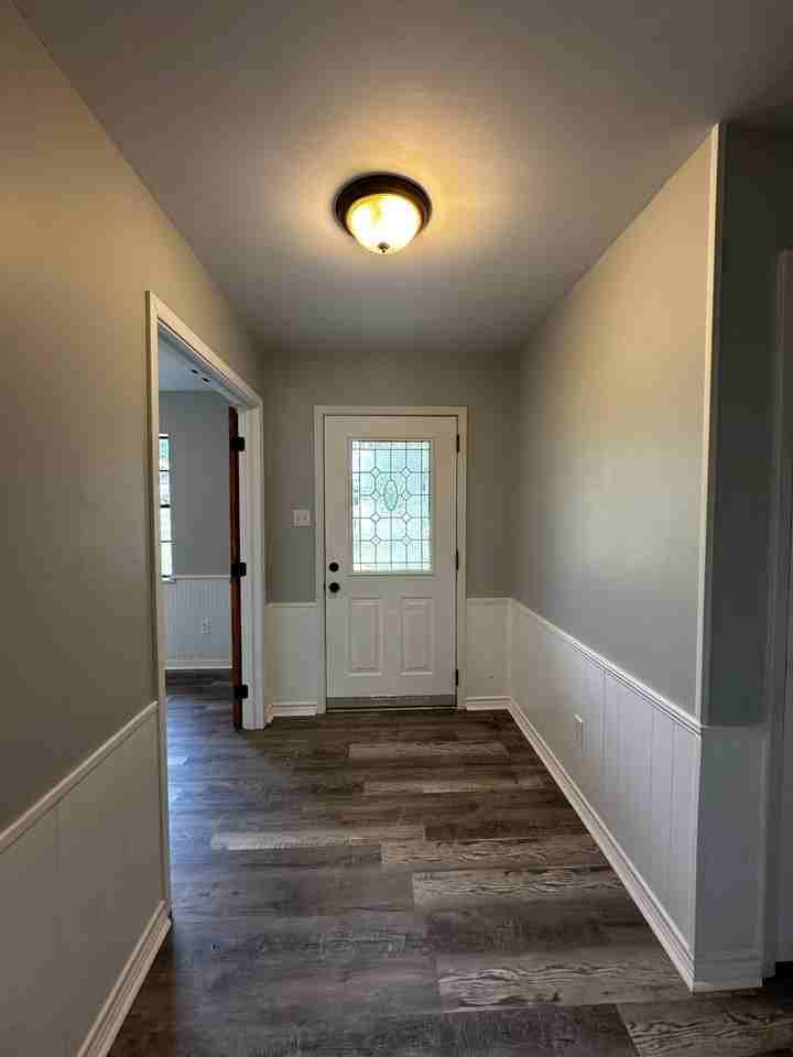 4418 Rebel Ln - Photo 3 of 32