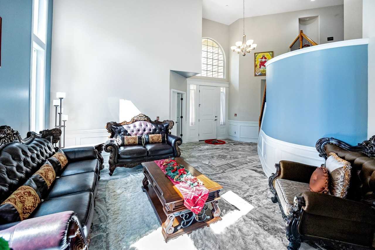 15309 57th Pl W - Photo 3 of 18