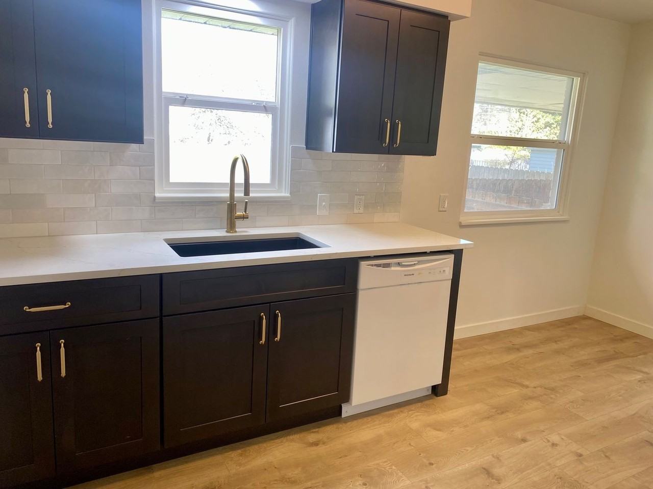 5822 N Alameda Blvd - Photo 4 of 14