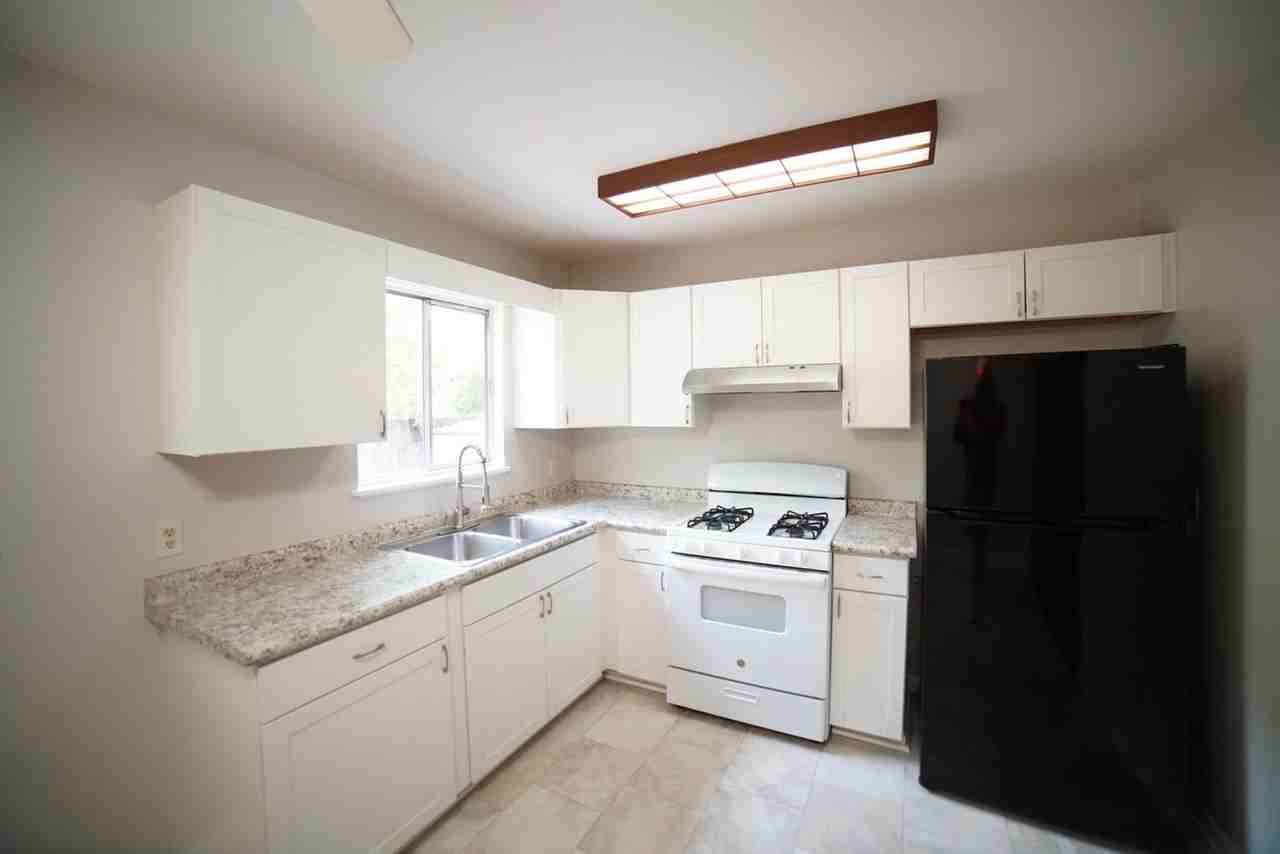 1329 Blossom Cir - Photo 3 of 18