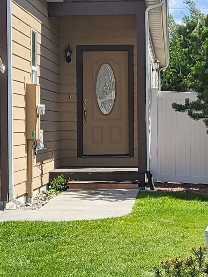 102 Aurich Ave - Photo 2 of 19