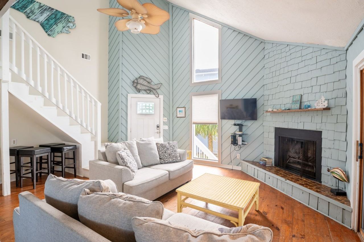 209 Florida Avenue - Photo 3 of 39