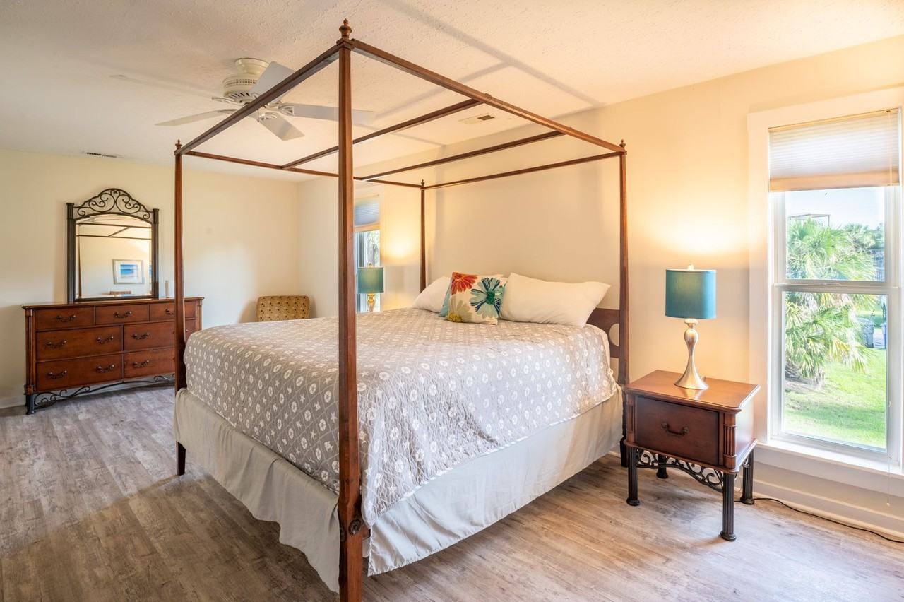 209 Florida Avenue - Photo 4 of 39