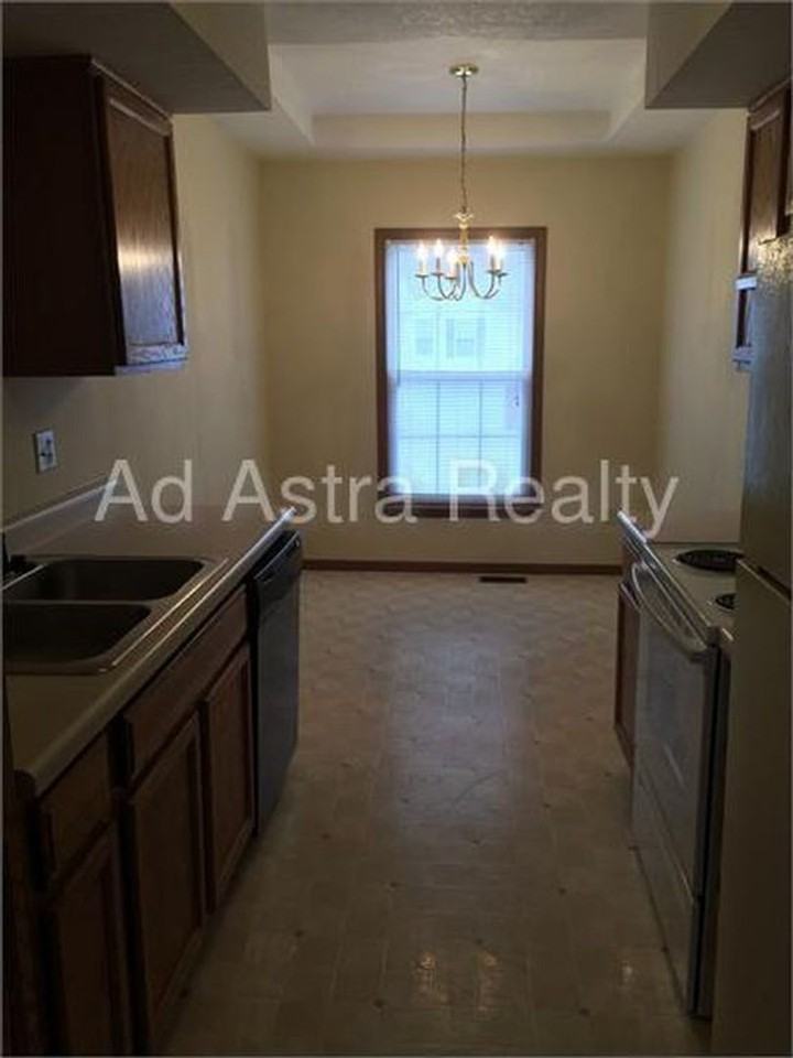 2517 Bent Oak Ct - Photo 6 of 9
