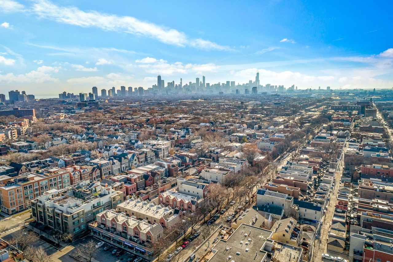 2732 N. Wayne - Photo 3 of 6