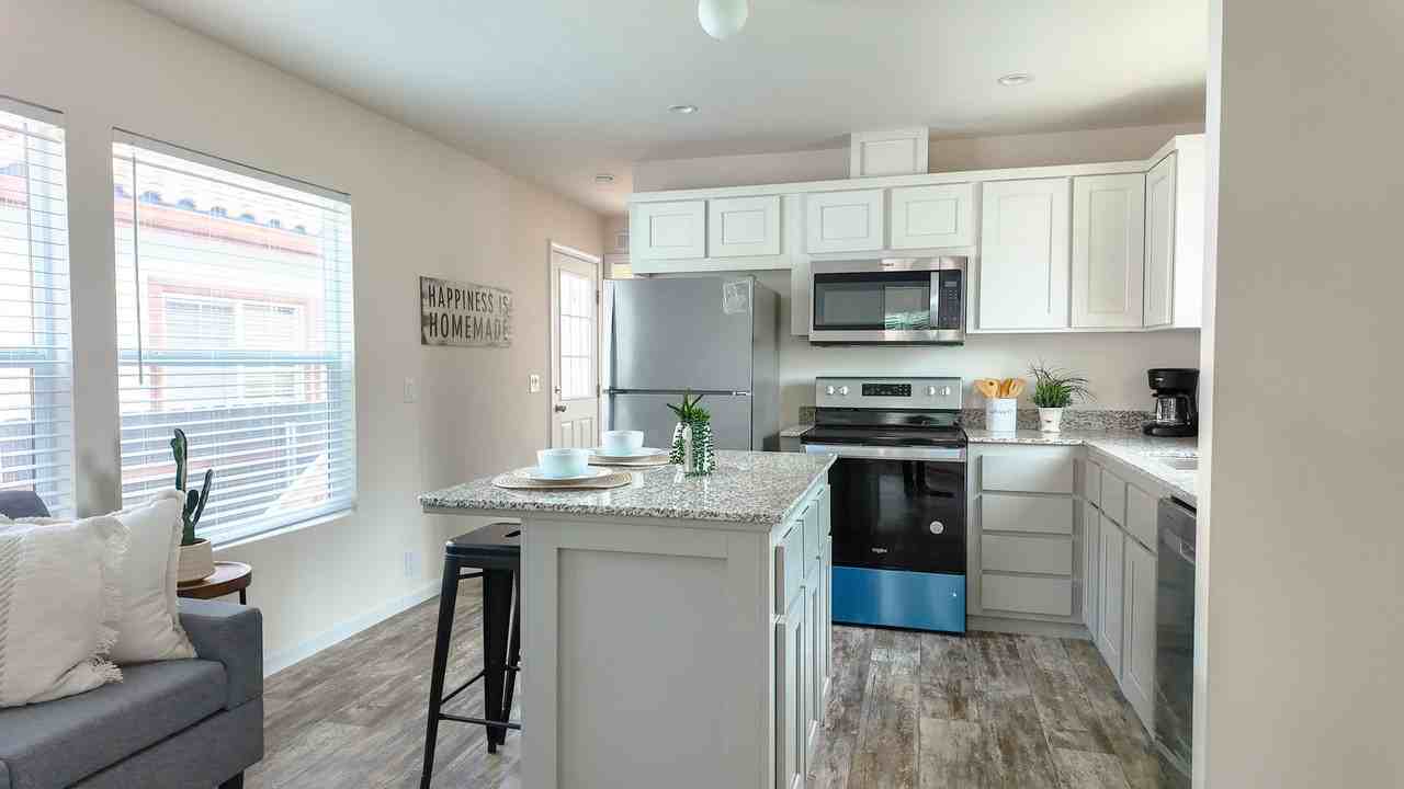 830 Fremont Blvd #830 - Photo 4 of 23