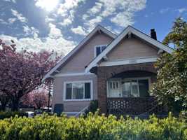 featured image of 1595 Renfrew St