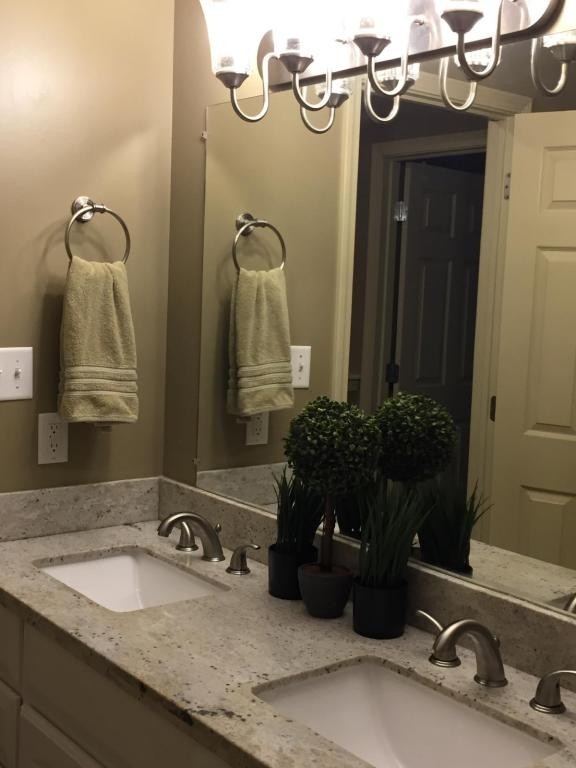 1720 Mignonette Ln - Photo 4 of 6