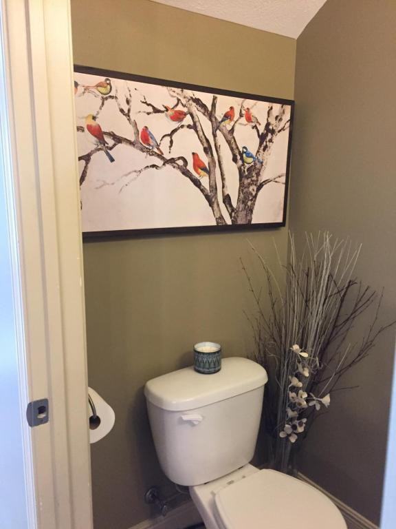 1720 Mignonette Ln - Photo 5 of 6